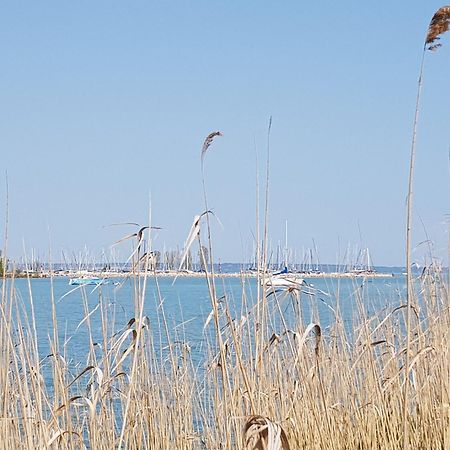 Coastline Balaton Apartment Alsóörs Buitenkant foto