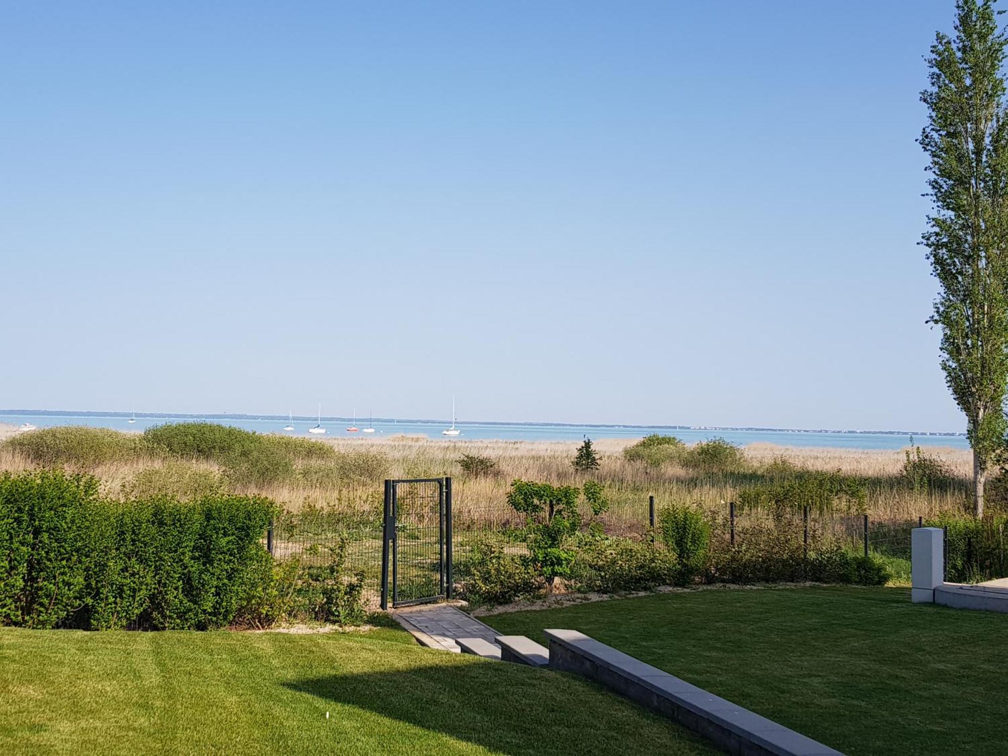 Coastline Balaton Apartment Alsóörs Buitenkant foto